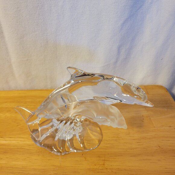 The Majestic Dolphin by Lenox.  Fine Crystal. . ITEM #1800 - Picture 1 of 2